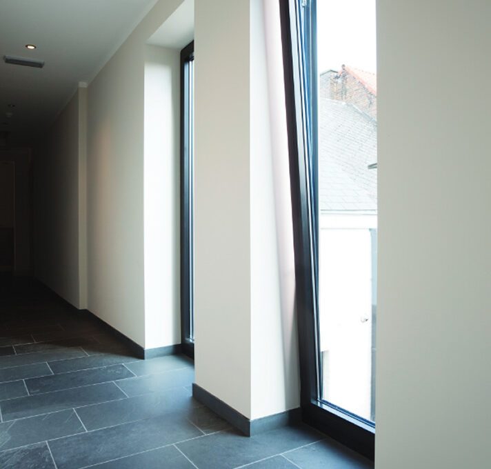 Full Height Glass